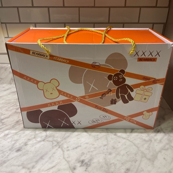 ‘Supreme’ Hand Painted Love and Future Ceramic Teddy Bear Bank - Picture 14 of 14